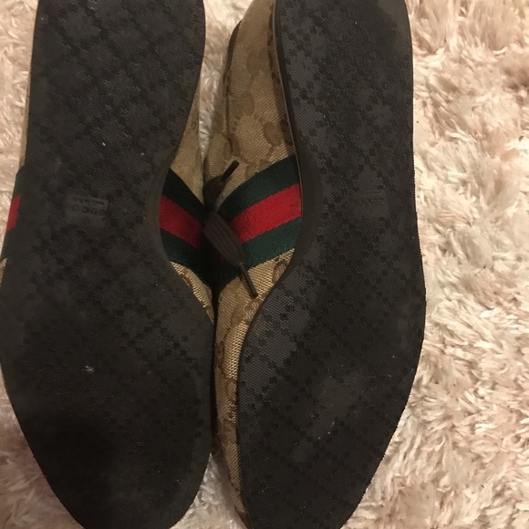 Gucci sneakers n pocketbook in good condition - Picture 8 of 8